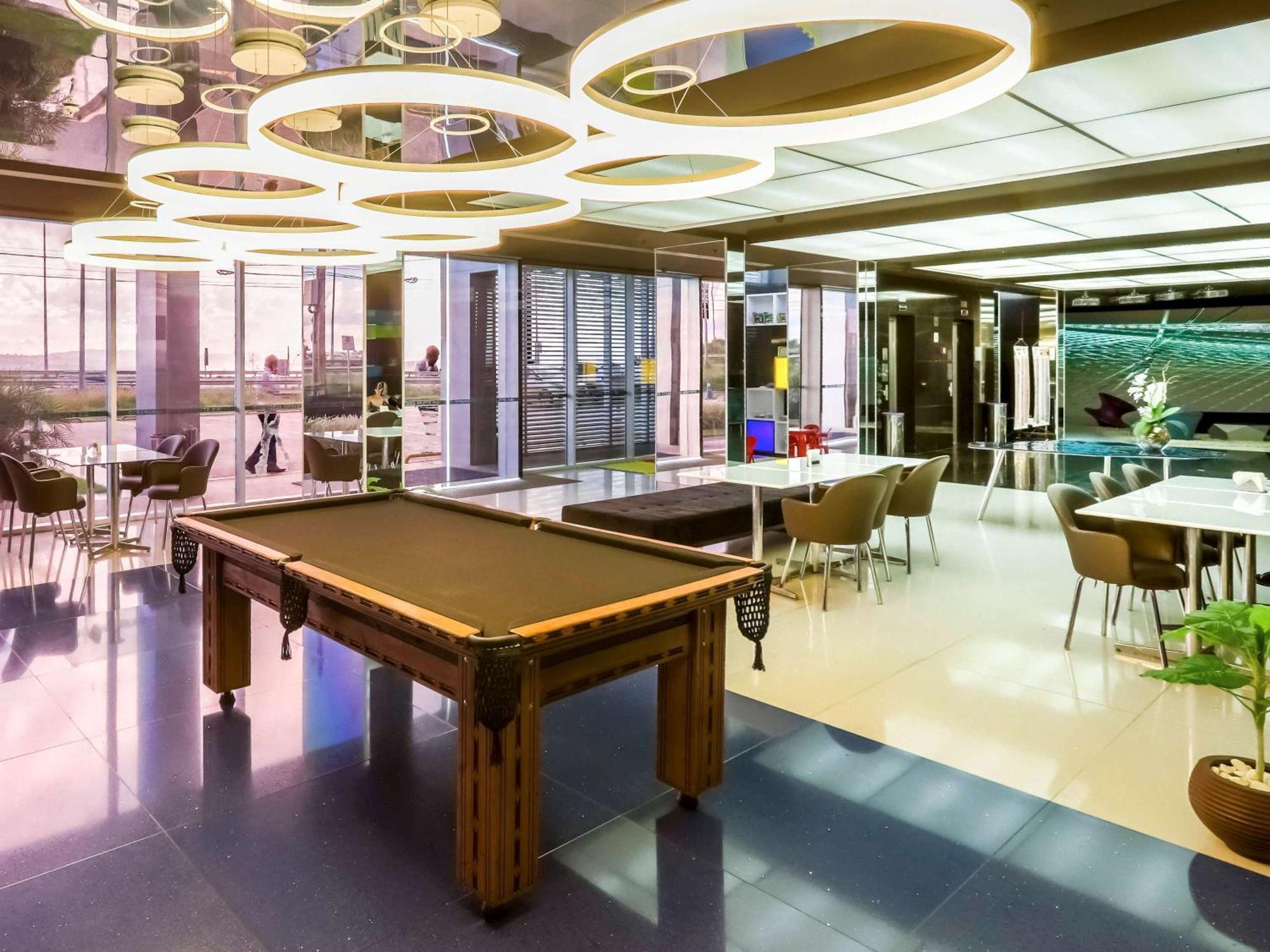 Отель Ibis Styles Confins Aeroporto Лагоа-Санта Экстерьер фото